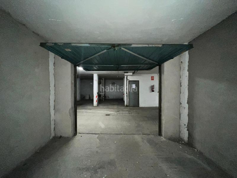 Foto 8939f92e-0084-4e78-9f2f-d2c32f04066d. Autoparkplatz in calle bosque 56 in Tudela de Duero