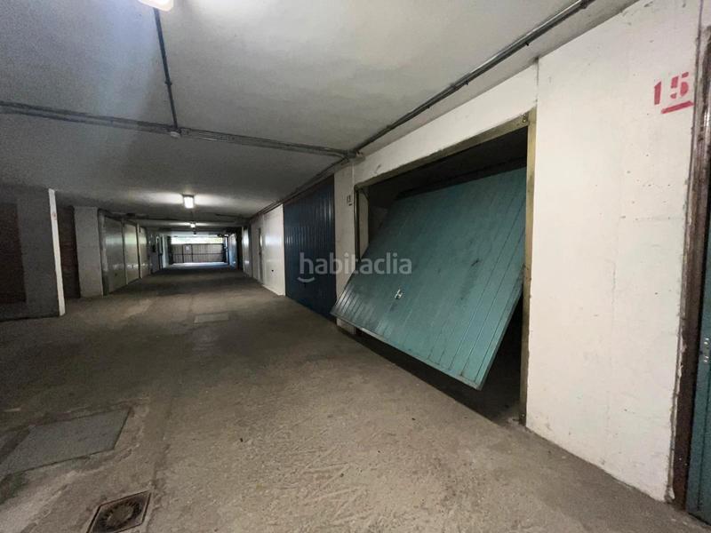 Foto f43a3374-e7eb-4d74-a30d-abc118452dfb. Autoparkplatz in calle bosque 56 in Tudela de Duero