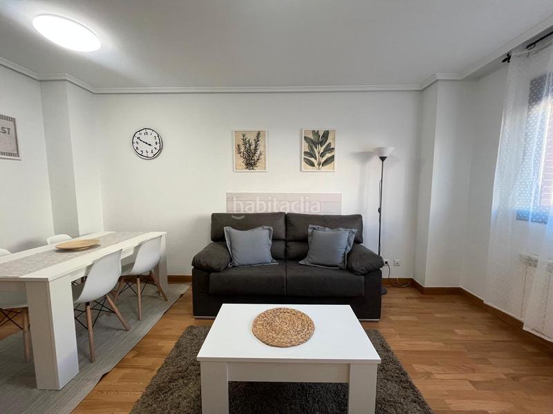 Foto 678bef0f-2aaa-4743-9baa-f1bcb4c54164. Location appartement dans calle laguna 17 dans Cistérniga