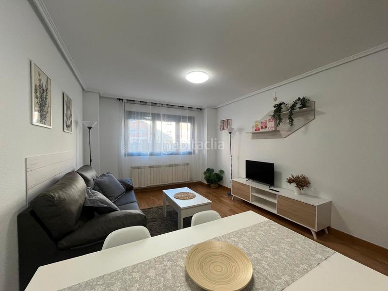 Foto 91f58b9c-ccc3-451f-bc3f-2853438eb61d. Location appartement dans calle laguna 17 dans Cistérniga