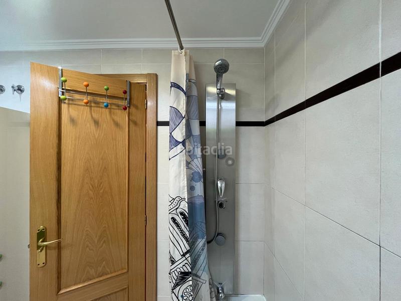 Foto e6c7efb6-b0bd-437c-99ab-a88aba1ab1b5. Alquiler piso en calle laguna 17 en Cistérniga