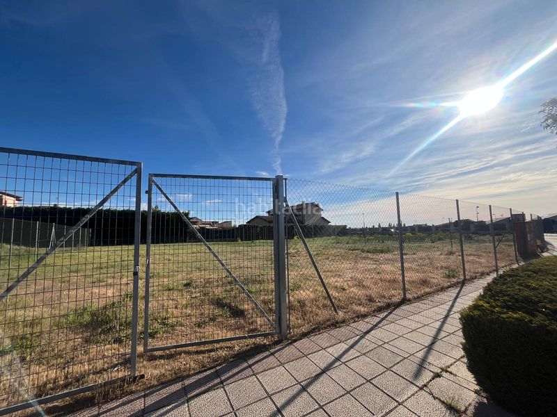 Foto 51a077e0-f7e1-4490-9d82-d7882d26d84b. Terrain résidentiel dans calle río ebro 736 dans Aldeamayor de San Martín