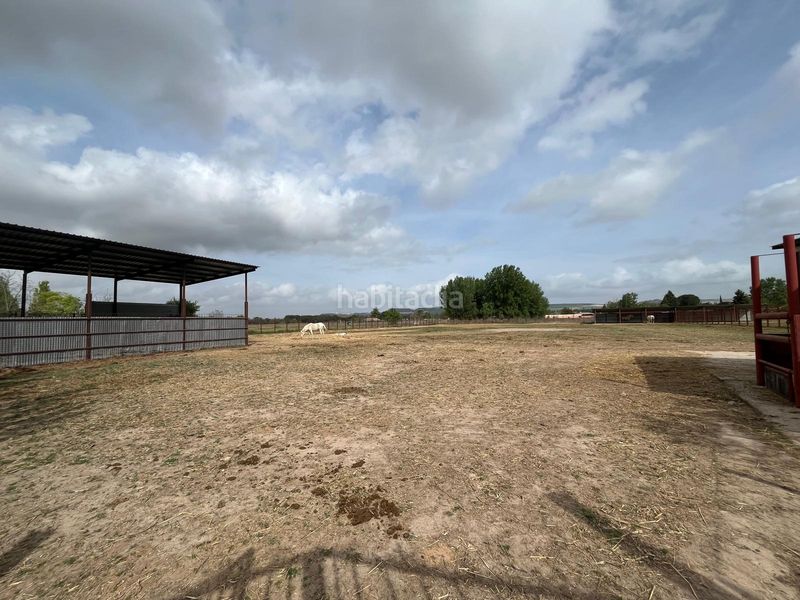 Foto cc1f80b3-bedb-4fbd-9027-b5383c5faa0c. Propriété dans Tudela de Duero