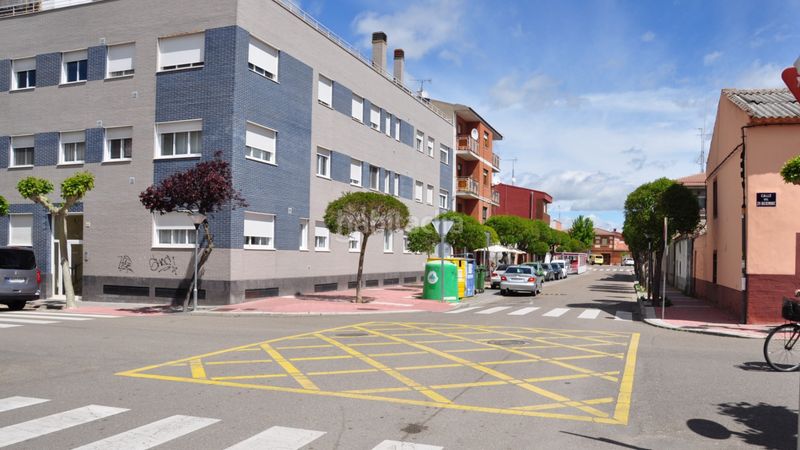 Foto c793bb26-5c78-4401-9e7f-4cea6d0ffce3. Terrain résidentiel dans calle del veintinueve de diciembre 52 dans Tudela de Duero