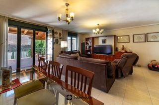 Chalet  Calle cementerio. Excepcional chalet