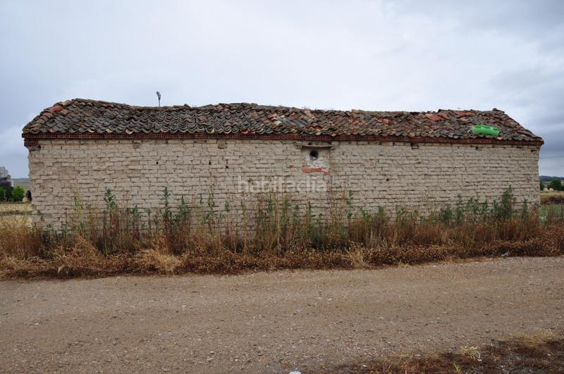 Foto f800da4d-0c9a-4557-82d8-553b78ef94c0. Terrain industriel dans Renedo de Esgueva