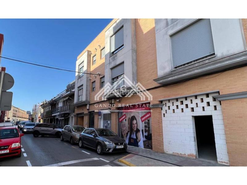 Foto f0a86e07-299d-4b81-a3c0-9b86cd0056ae. Local comercial a los pirralos 35 a Centro - Doña Mercedes Dos Hermanas