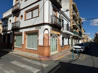 Lloguer Local Comercial  Calle lope de vega. Local en venta en zona plazas el arenalla pólvora41701