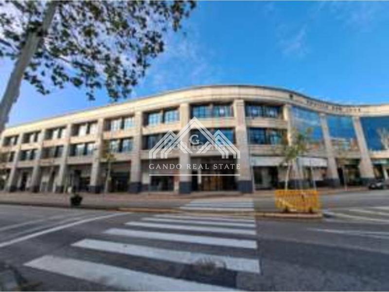 Foto 4bb560e7-dd4f-49d0-a094-e0331fbbd6ea. Oficina a Arco Norte - Avda España Dos Hermanas