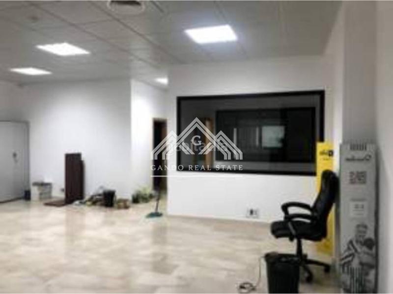 Foto 61ee3983-ee15-4f95-a295-2bbba4b5a4a5. Oficina a Arco Norte - Avda España Dos Hermanas