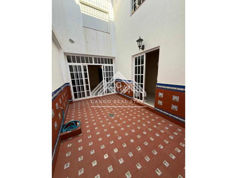 Foto 2f4597ec-0b8e-4f14-a1c6-da2a5515952d. Casa adosada casa en venta en El Arenal - La Pólvora Dos Hermanas