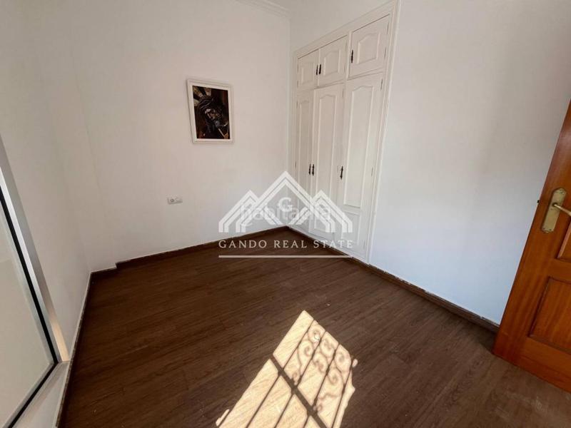 Foto 2877317d-9b77-417a-9671-50f871bce480. Casa  en venta en Centro - Doña Mercedes Dos Hermanas