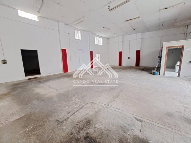Foto 82312345-6130-4436-9e48-de6d4f7eed01. Alquiler local comercial local en alquiler avenida españa en Dos Hermanas