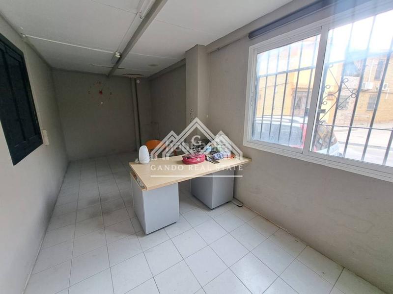 Foto ab4ed124-b8cc-4cc6-9129-b157ad0658b6. Alquiler local comercial local en alquiler avenida españa en Dos Hermanas