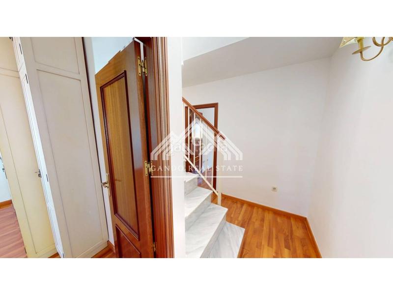 Foto 05885bdd-c689-4abc-b393-96fc616e6214. Zweistöckige wohnung mit parking in Centro - Doña Mercedes Dos Hermanas