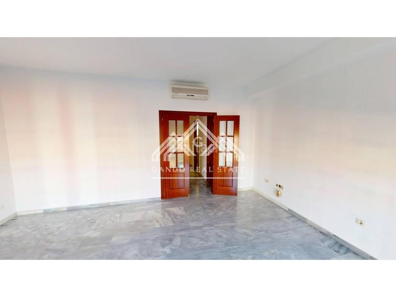 Foto 23e61ec0-0ac9-4238-987e-8912007831e2. Zweistöckige wohnung mit parking in Centro - Doña Mercedes Dos Hermanas