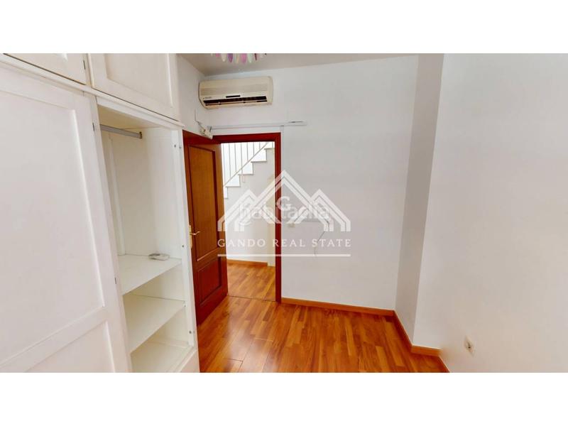 Foto 767d7bef-35b2-4698-aea4-a633cd41f052. Zweistöckige wohnung mit parking in Centro - Doña Mercedes Dos Hermanas