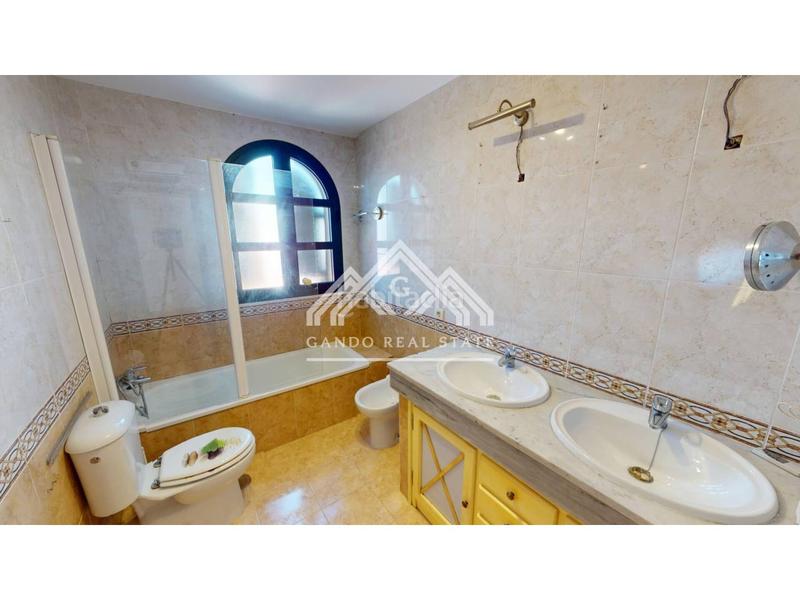 Foto 822e637b-2bd7-4f36-919c-a81ce9143b96. Zweistöckige wohnung mit parking in Centro - Doña Mercedes Dos Hermanas