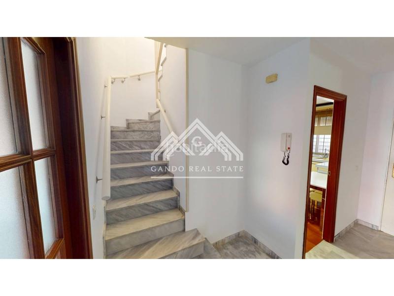 Foto b419ff88-a5ac-48fe-a0e9-0c6813cae7e0. Zweistöckige wohnung mit parking in Centro - Doña Mercedes Dos Hermanas