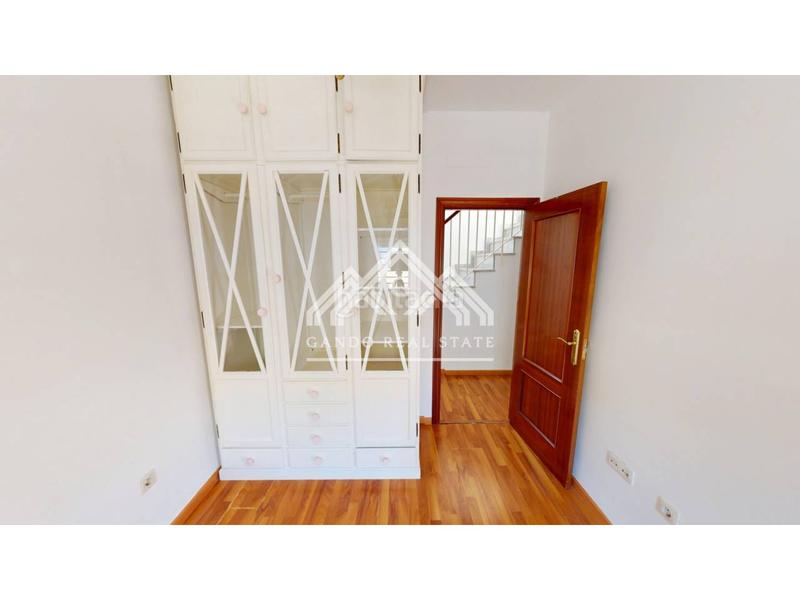 Foto dd5d859b-70c2-450f-bca8-f5e745d32ce6. Zweistöckige wohnung mit parking in Centro - Doña Mercedes Dos Hermanas