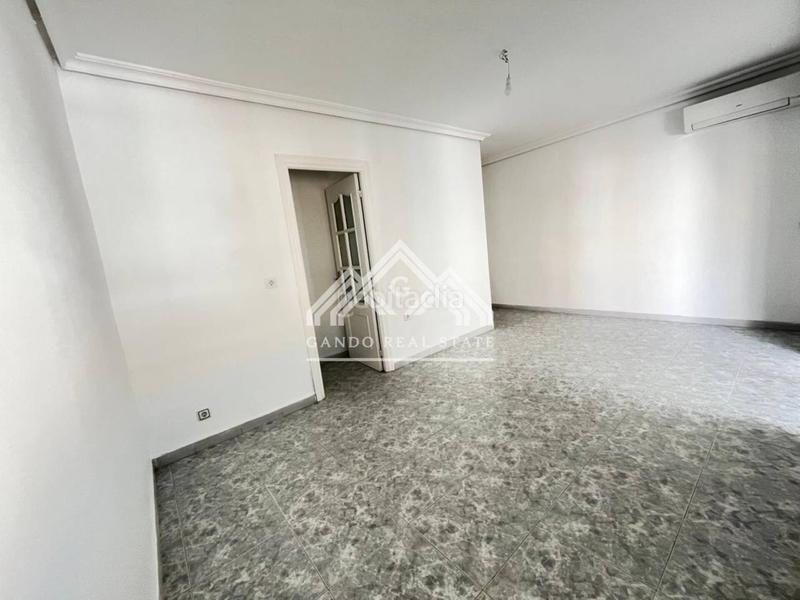 Foto 98028569-a025-4fba-bf60-3758d5a8e415. Alquiler piso  en alquiler en triana barrio león en Sevilla