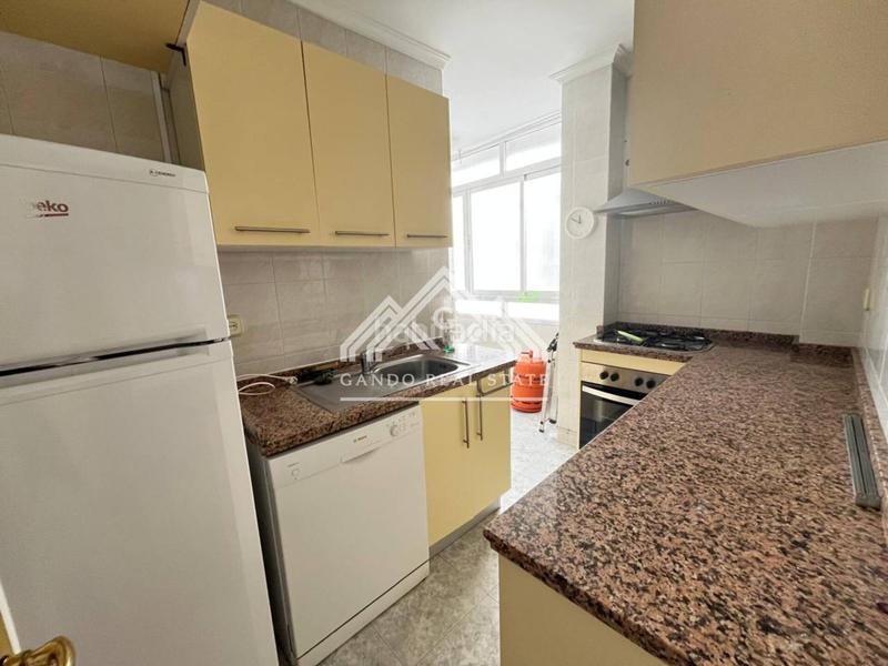 Foto 2879669e-d0c3-4902-afab-8e034b770c3a. Rent flat in El Tardón - El Carmen Sevilla