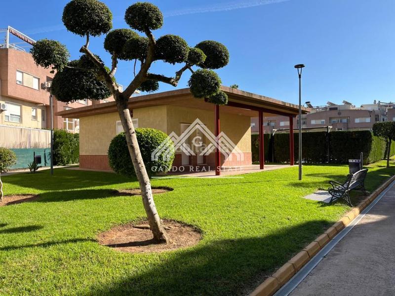 Foto 8458b40f-ec4e-4633-bceb-2eaf50269458. Appartement avec parking piscine dans Vista Azul - Consolación Dos Hermanas