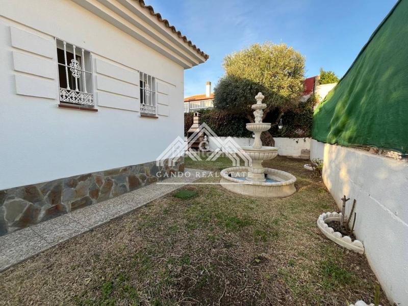 Foto 71b01020-aeb1-402c-92a1-8f31f5c4d9cc. Miete chalet mit parking in Olivar de Quintos Montequinto