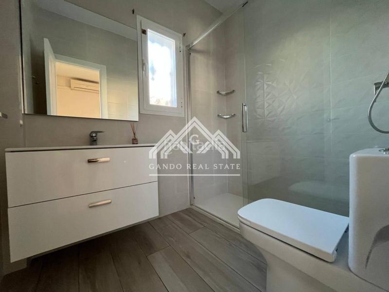 Foto a5edb043-ab22-4c5c-a19d-4a2bbf106ec9. Rent chalet with parking in Olivar de Quintos Montequinto