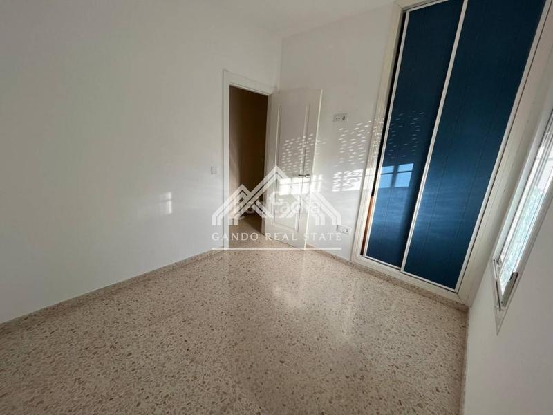 Foto fc8db2f4-764d-4899-8df2-46989f1261da. Rent chalet with parking in Olivar de Quintos Montequinto