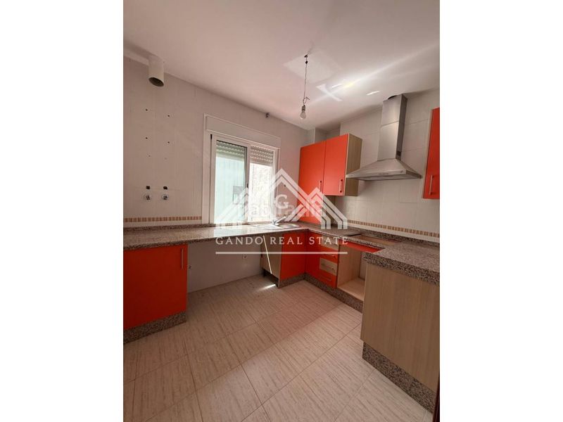 Foto 5394e195-0bc9-4b3f-9c1a-76922dc89805. Pis a Centro Utrera