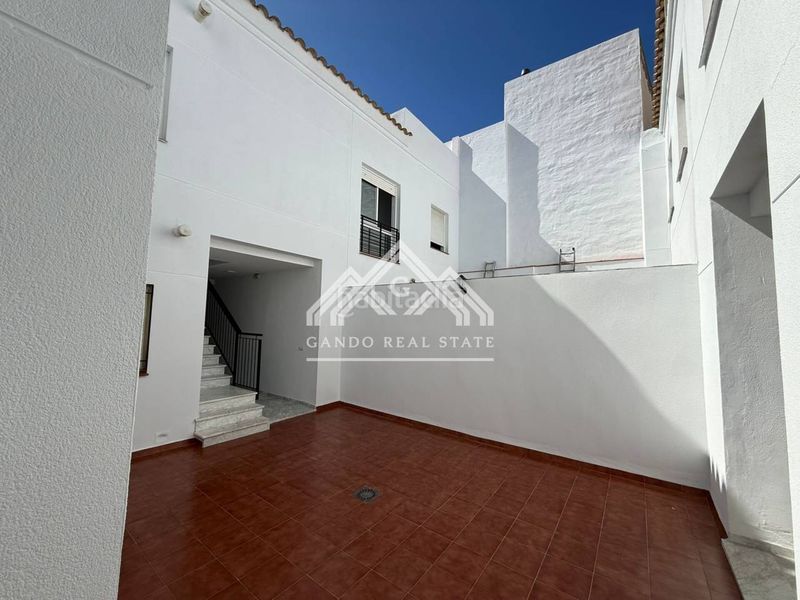 Foto a04199c1-b44b-4b55-aa23-5036d238df2c. Pis a Centro Utrera
