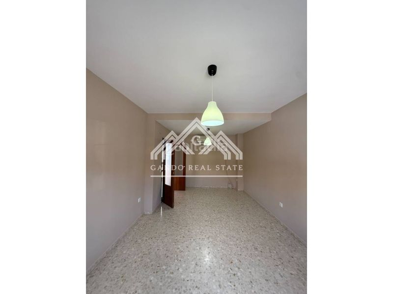 Foto e24ec9fc-6e9e-4c87-ac1c-8ba3b355daf3. Alquiler casa  en alquiler en arco nortela alquería en Dos Hermanas