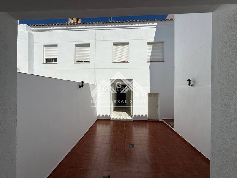 Foto 08e32f79-d115-4351-a126-d741097f97a6. Piso duplex en Centro Utrera