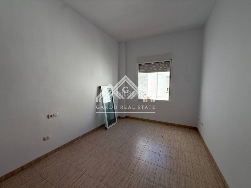 Foto 2c3d44cc-628b-493d-b33b-a346af29911d. Piso duplex en Centro Utrera