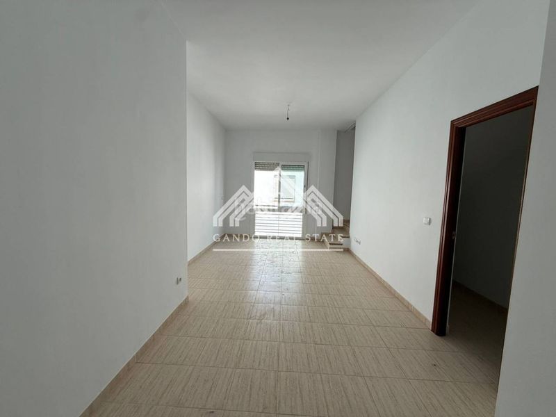 Foto ce0ba9f8-7125-4be1-9448-547e4a6a9c26. Piso duplex en Centro Utrera