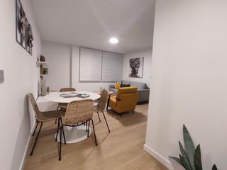 Appartement à Malpica de Bergantiños. Viviendas a estrenar. urbanización con piscina privada.