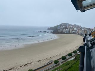 Rent Flat  Emilio gonzalez lopez. Espectacular apartamento en primera línea de playa en malpica