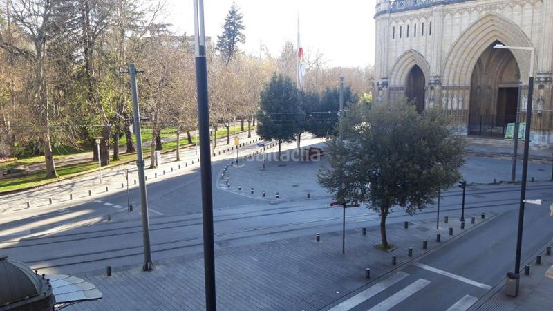 Foto a62012b2-8034-4151-b1d0-1bad0c63903f. Parking voiture dans luis heinz 5 dans Lovaina Vitoria - Gasteiz