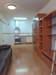Appartement à Trianas 13-15. Piso en venta en desamparados, 2 dormitorios.