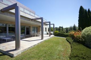 Maison  Zabalain. Casa en venta en legutiano, 6 dormitorios.