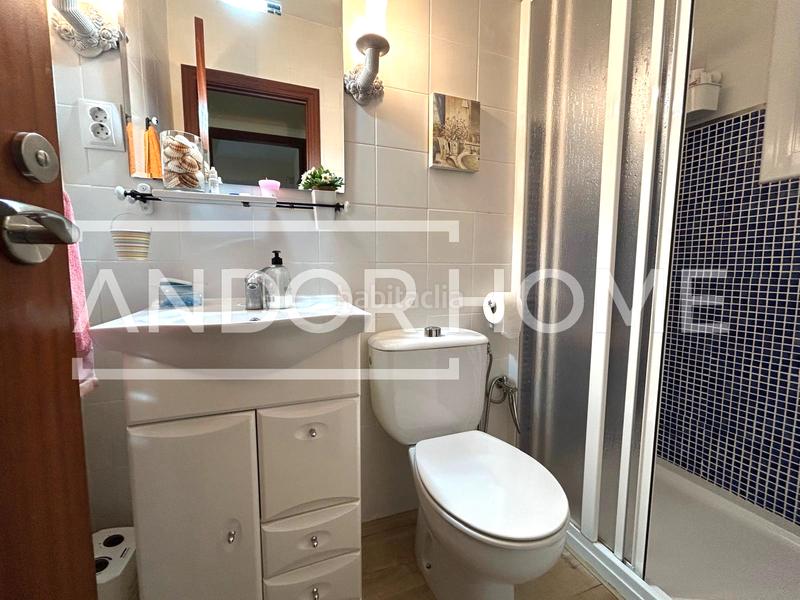 Foto a1d78559-c477-42a6-8689-20c2ec4d471a. Casa bifamiliare con parcheggio piscina in Cunit residencial Cunit