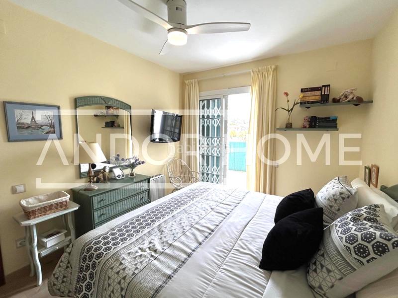 Foto 0cc78463-c89e-4560-b7dc-4dabedf8c265. Casa pareada en Cunit residencial Cunit