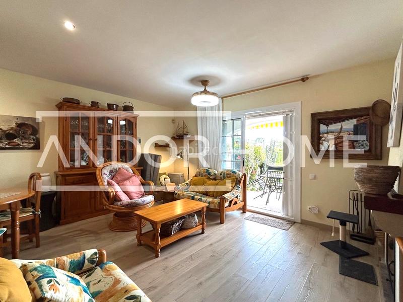 Foto e8331f35-fe0b-4c81-95fc-4711f58af931. Casa pareada en Cunit residencial Cunit