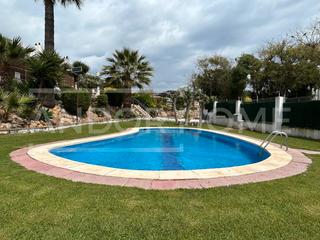 Towny house  Avinguda can nicolau