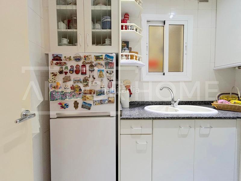 Foto 4943f7fb-7672-4ad3-9ae3-c69777e93d59. Appartement dans Sant Antoni Barcelona