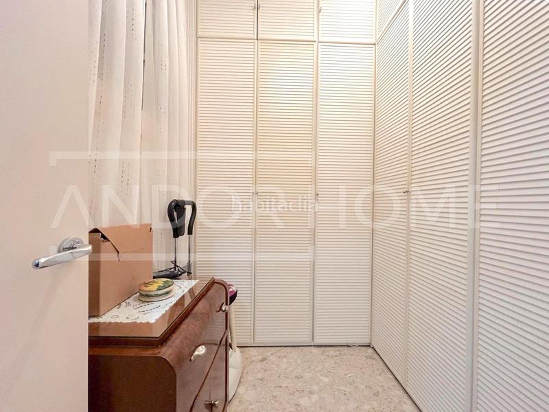 Foto 11e781e0-203a-4b91-bfc7-f1da5bcc7187. Piso en Sant Antoni Barcelona