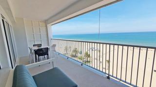 Lloguer Apartament  Passeig marítim de neptú. Apartamento reformado con espectaculares vistas frente a la play