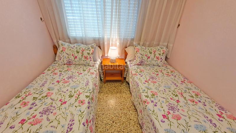 Foto b7c506cf-c83b-471a-b3ba-f49d70411506. Location appartement avec parking piscine dans Playa de Gandía Gandia