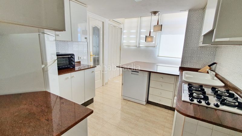 Foto b83dc8e3-1bd3-4b95-bd20-7accfc01e0c0. Rent apartment with pool in Playa de Gandía Gandia